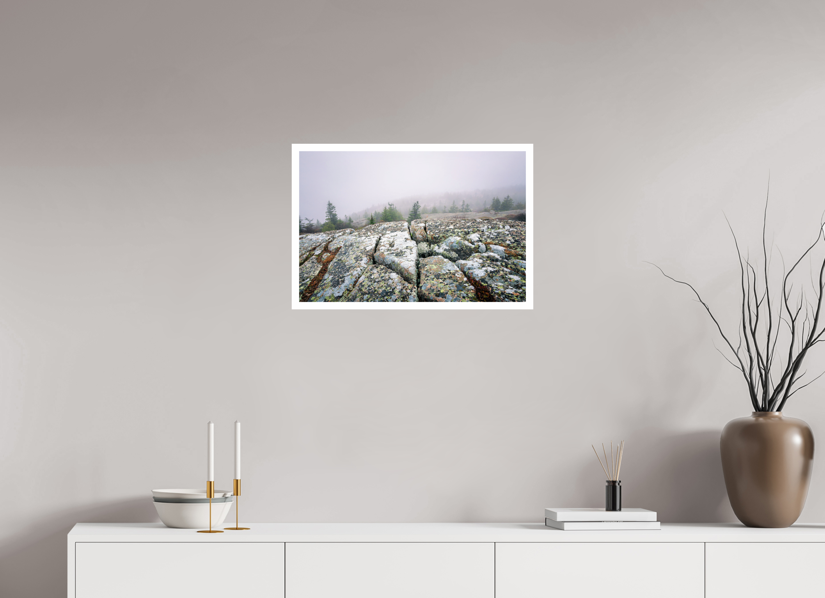 24 x 16″, HMPHOTRAGBARYTASUPERRES080BORDER lichen summit